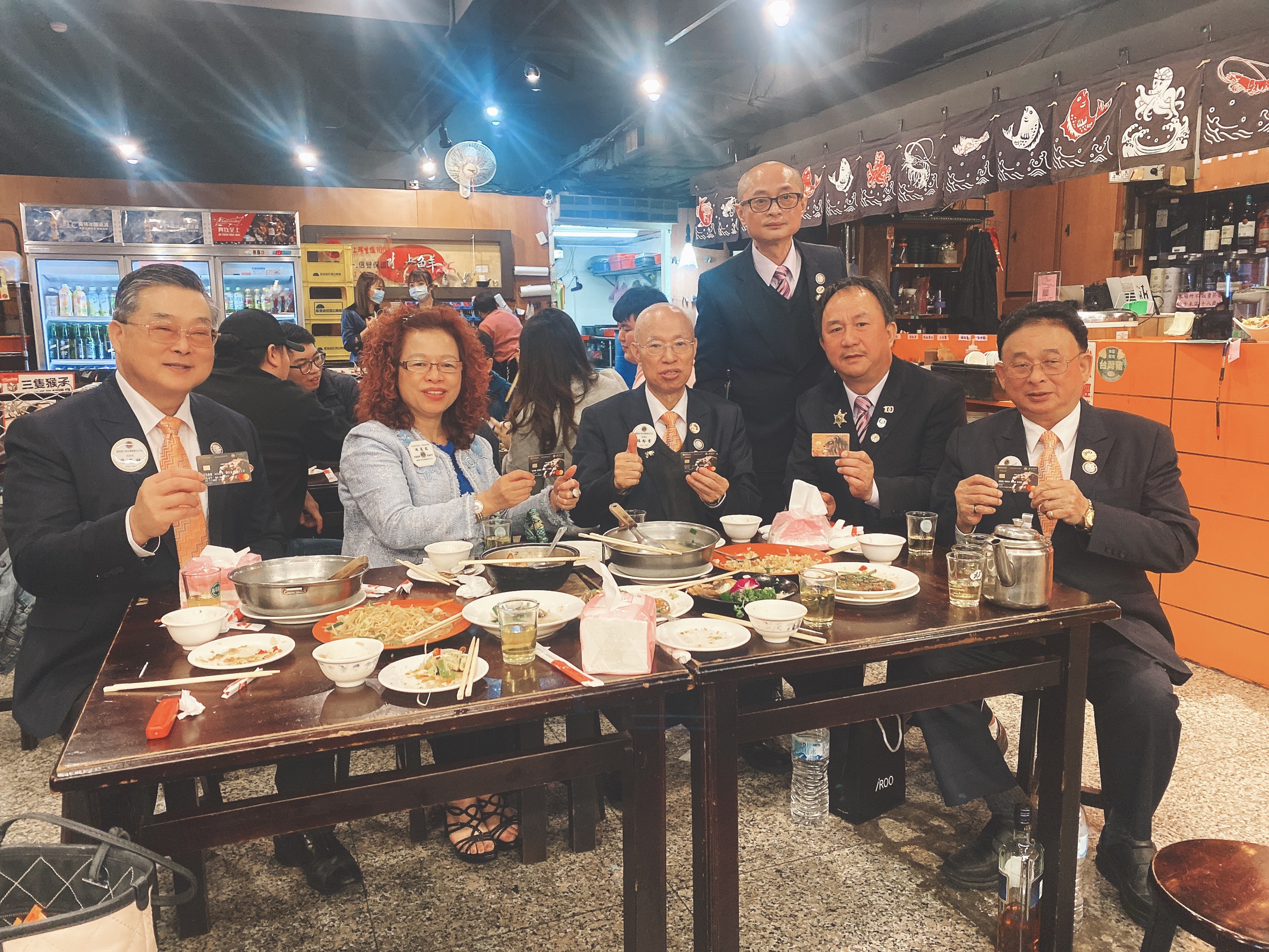 解飢應食樂施餐館 讚